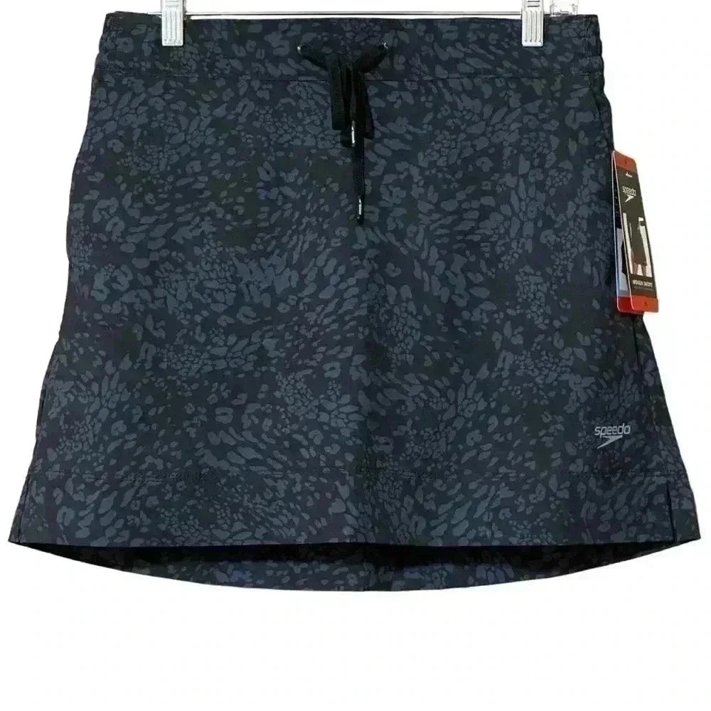 SOLD!! DO NOT BUY!! Speedo Black Tonal Swim Skort M NWT UPF 50 Coastal Resort